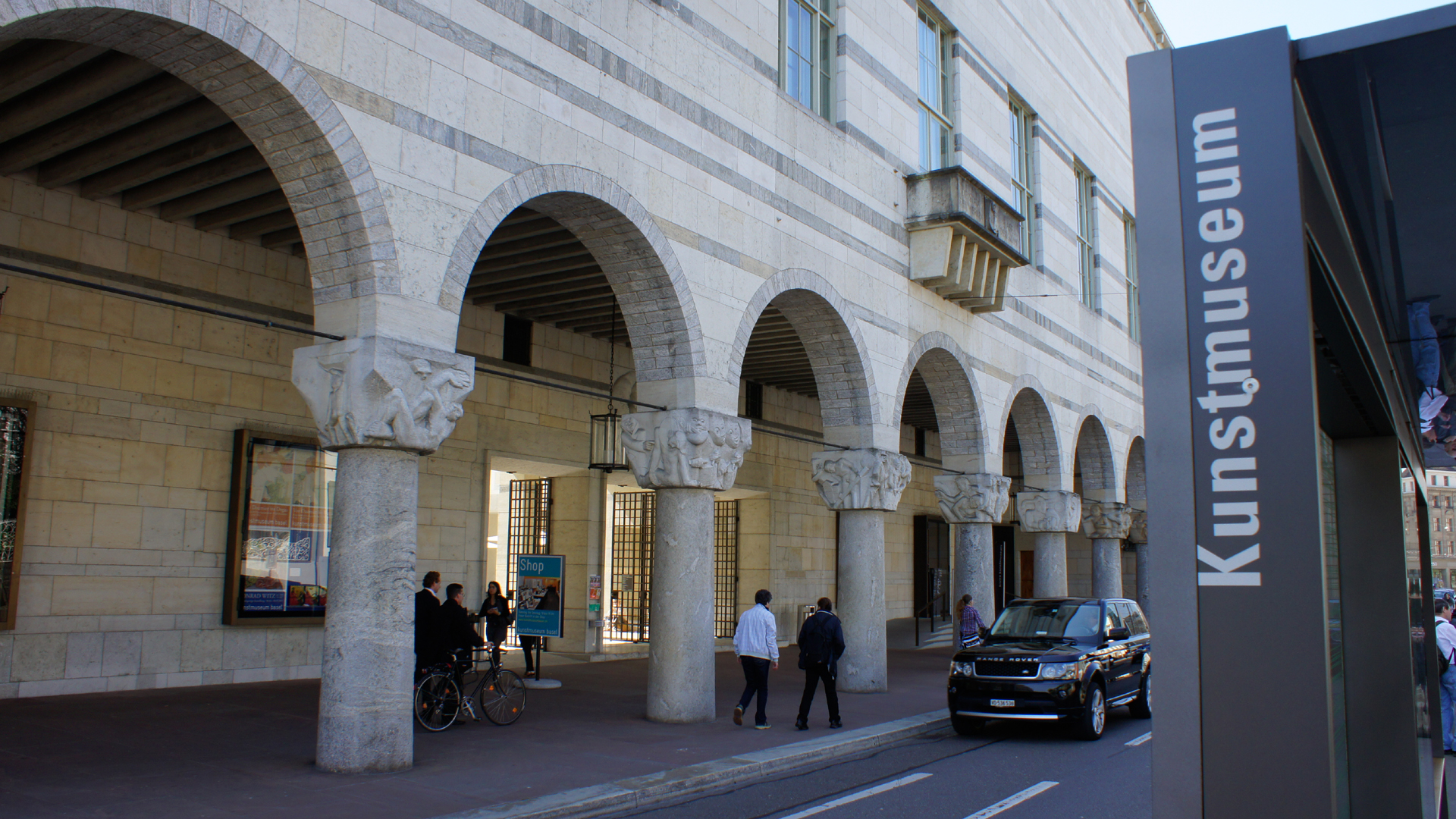 Schweiz 31: Eingang zum Kunstmuseum in Basel