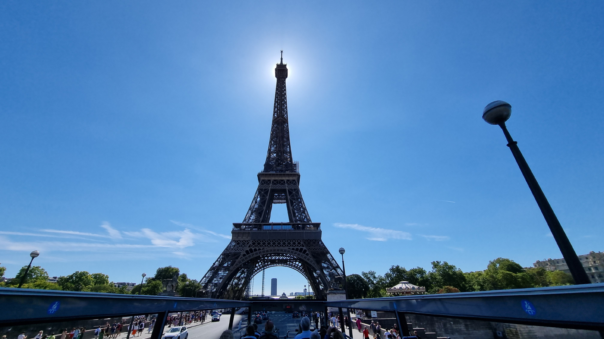 Fotostrecke Gegenlicht 27: Hop on Eiffelturm