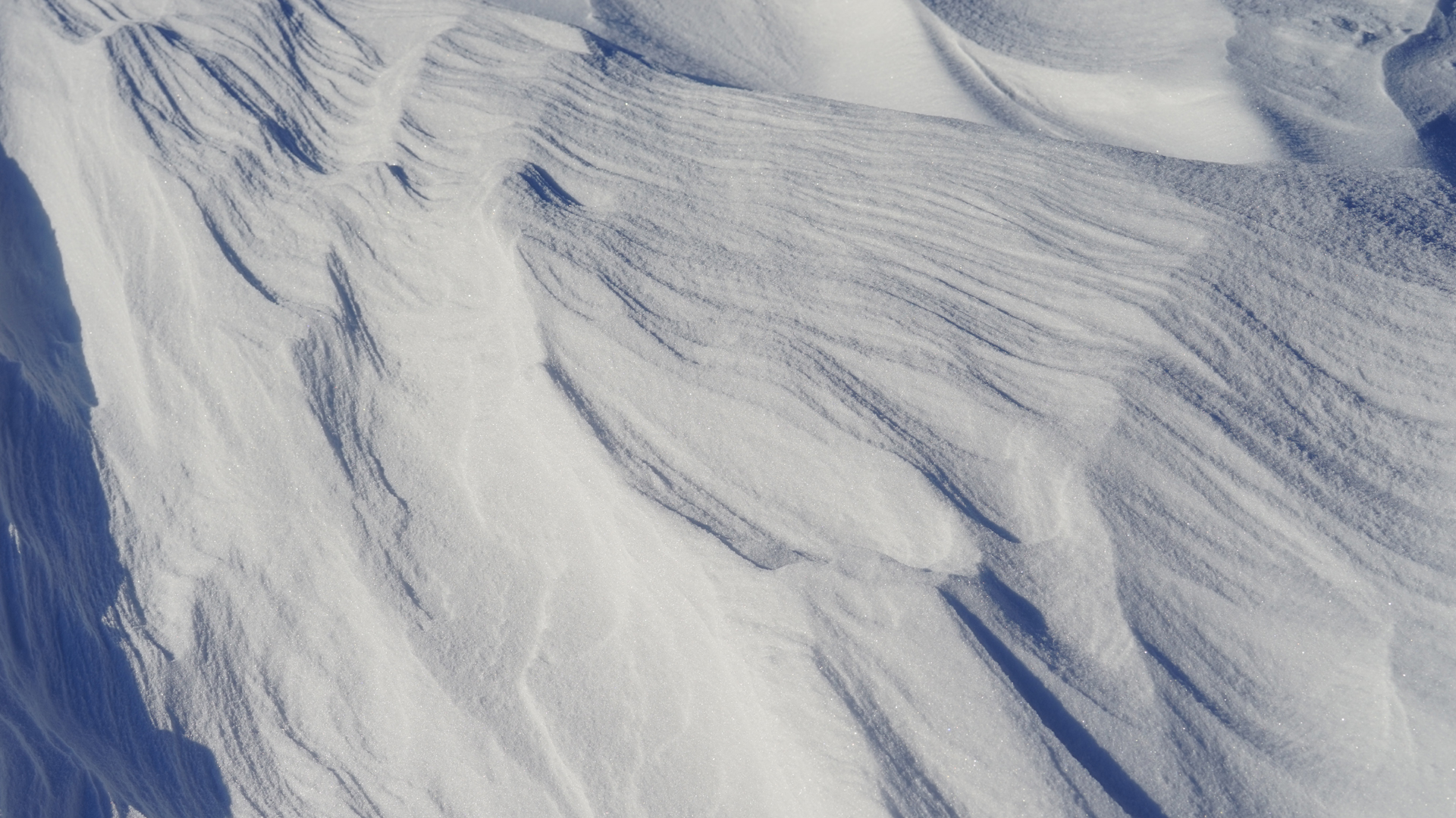 Fotostrecke Schnee Abbildung 27: Windkraft mit Kunstsinn II