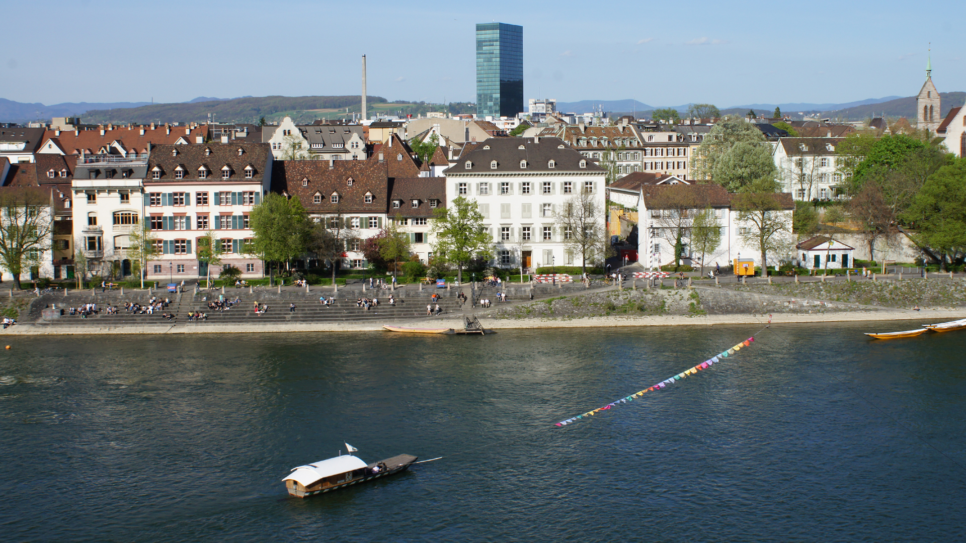 Schweiz 30: Rhein-Ufer in Basel