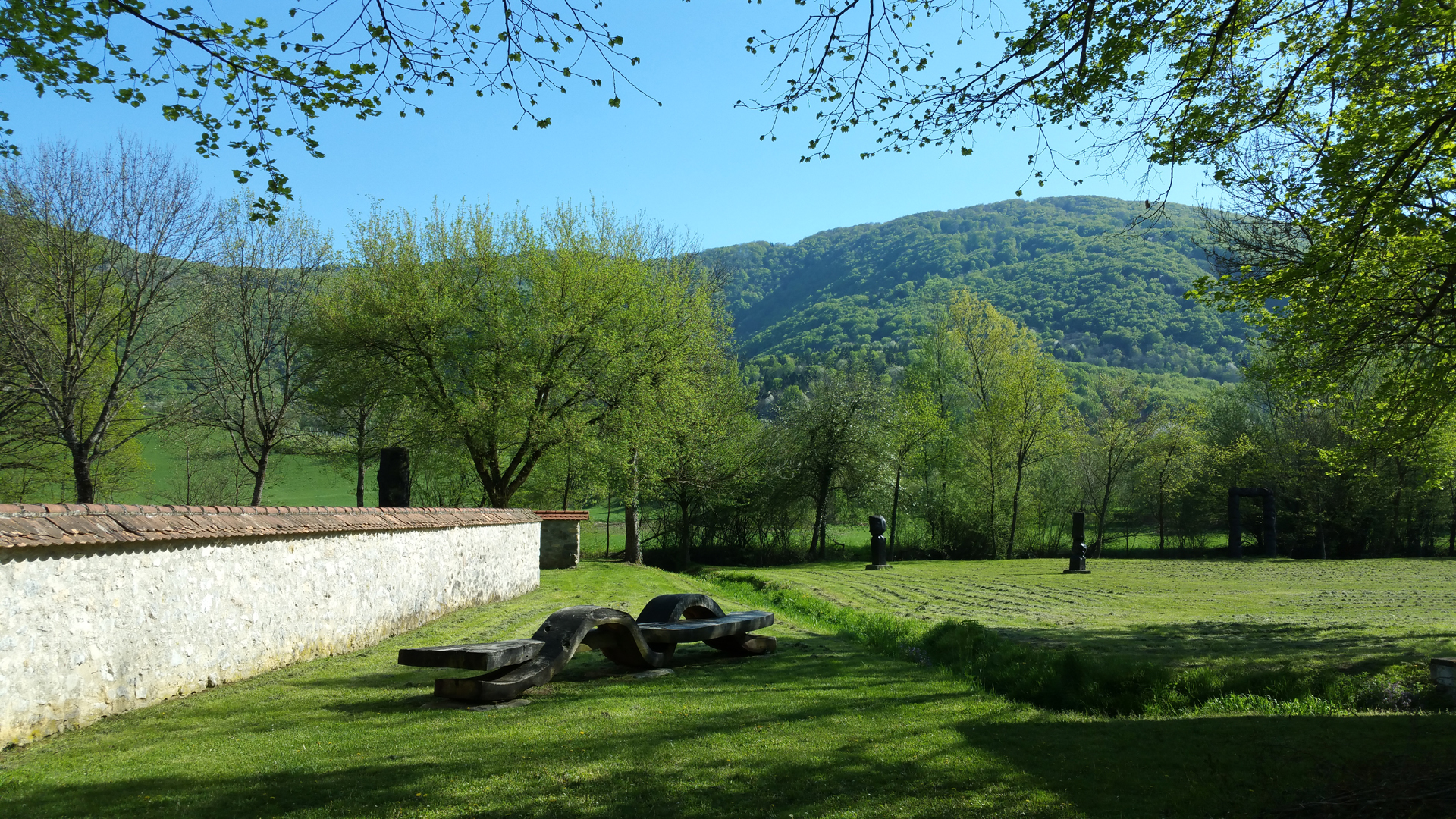 Slowenien 21: Teil des Skulpturenparkes vor dem Klosters Kostanjevica